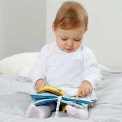 Baby Fehn Soft-Bilderbuch Fledermaus & Freunde - Little Castle -Günstiges Babyspielzeug Geschäft baby fehn soft bilderbuch fledermaus freunde little castle 065152 d5