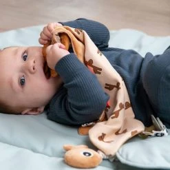 Done by Deer Schmusetuch mit Beißring & Schnullerhalter - Raffi - Mustard -Günstiges Babyspielzeug Geschäft done by deer schmusetuch mit beissring schnullerhalter raffi mustard 4313304 d3