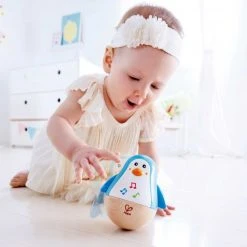 Hape Stehauf-Pinguin -Günstiges Babyspielzeug Geschäft hape stehauf pinguin e0331 d2